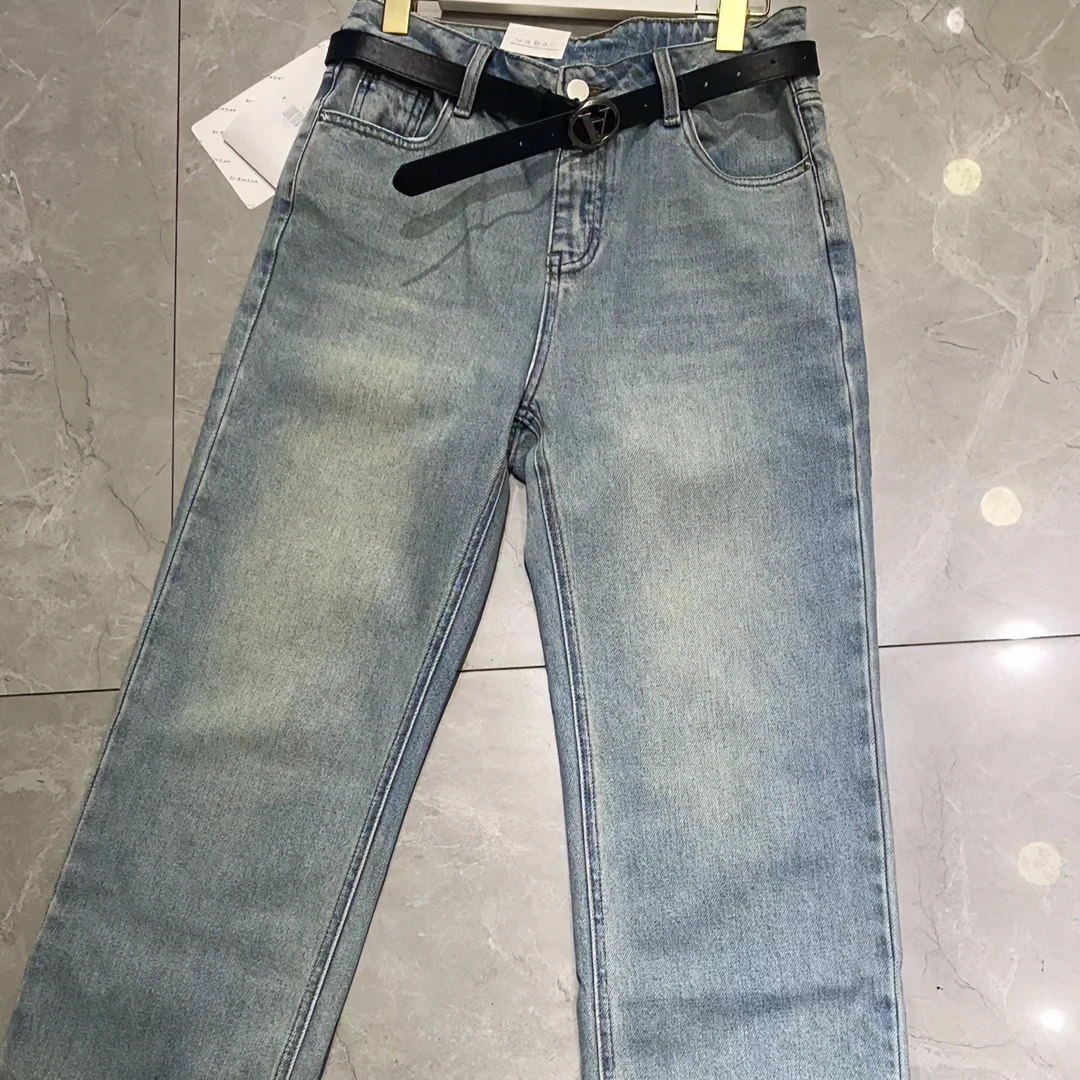 春款时尚直筒百搭牛仔裤