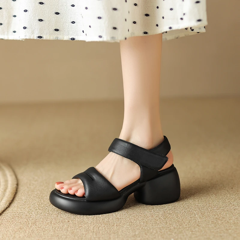 7CM 2023年夏季新款粗跟高跟时尚百搭女士厚底简约凉鞋鱼嘴露趾