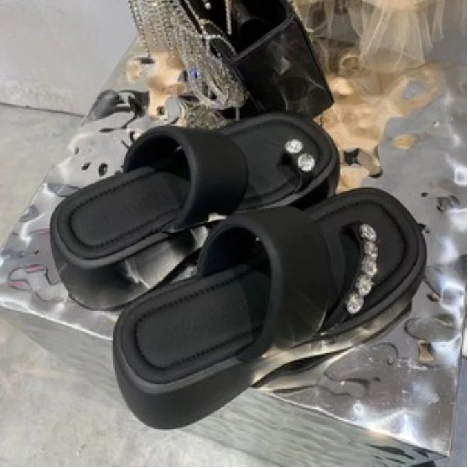 5002 『新款推荐』带钻AB面外出拖鞋 跟高7