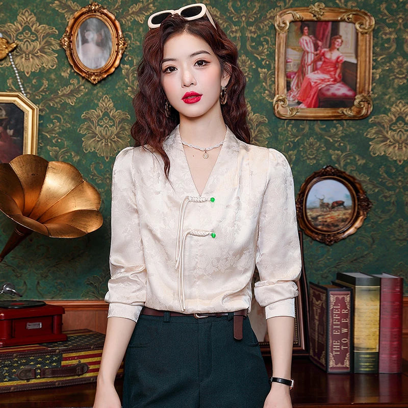 新中式国风v领长袖缎面衬衫女2024春季新款时尚气质设计感衬衣