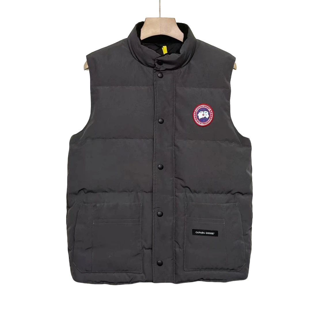 Canada Goose/加拿大鹅 羽绒 马甲 /s码 /95+新/XG-Y19471
