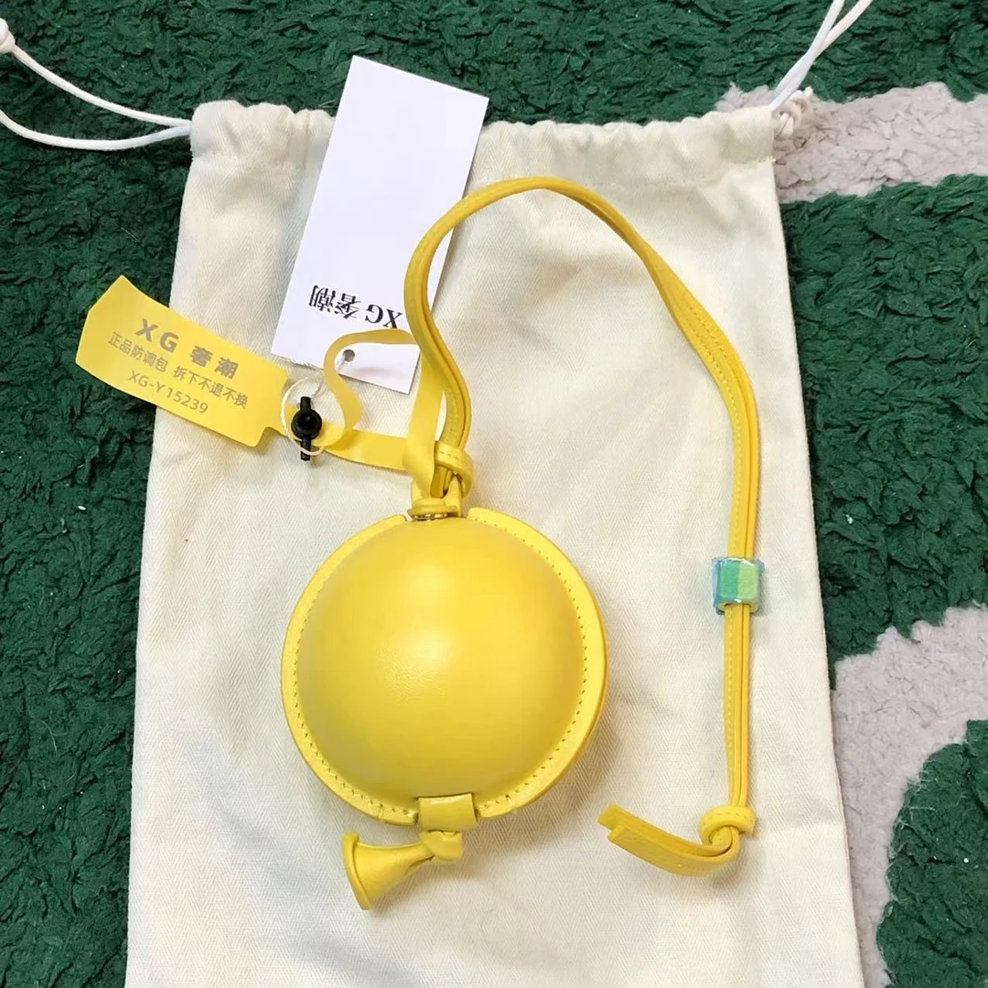 竞拍 LOEWE/罗意威 时尚 球形 简约 黄色小包/99新/XG-Y15239