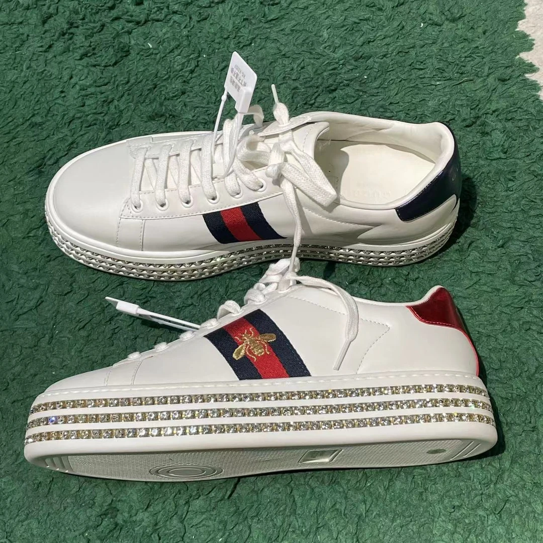39.5码 GUCCI/古驰 时尚 小蜜蜂刺绣  板鞋/全新未使用/XG-X3357