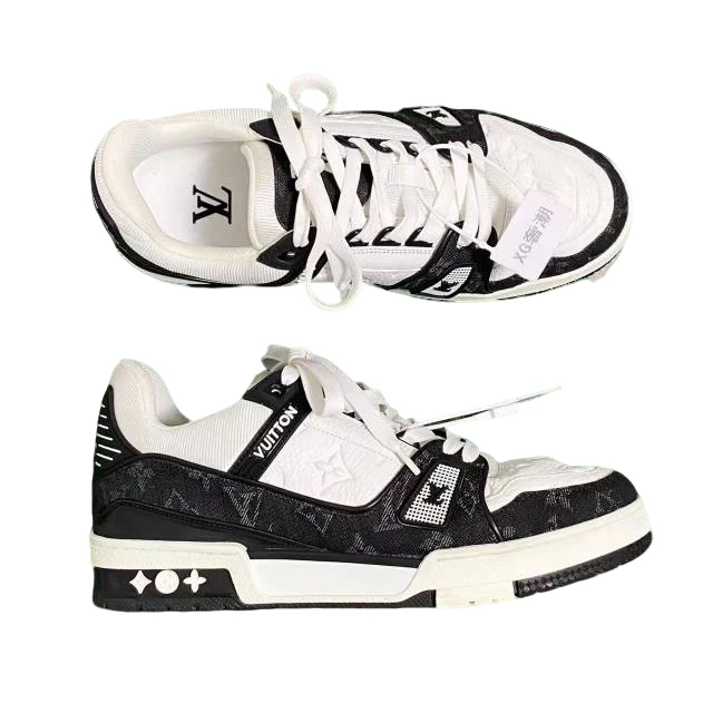 39码 LOUISVUITTON/路易威登 LV时尚 trainer板鞋/95+新/XG-X4100
