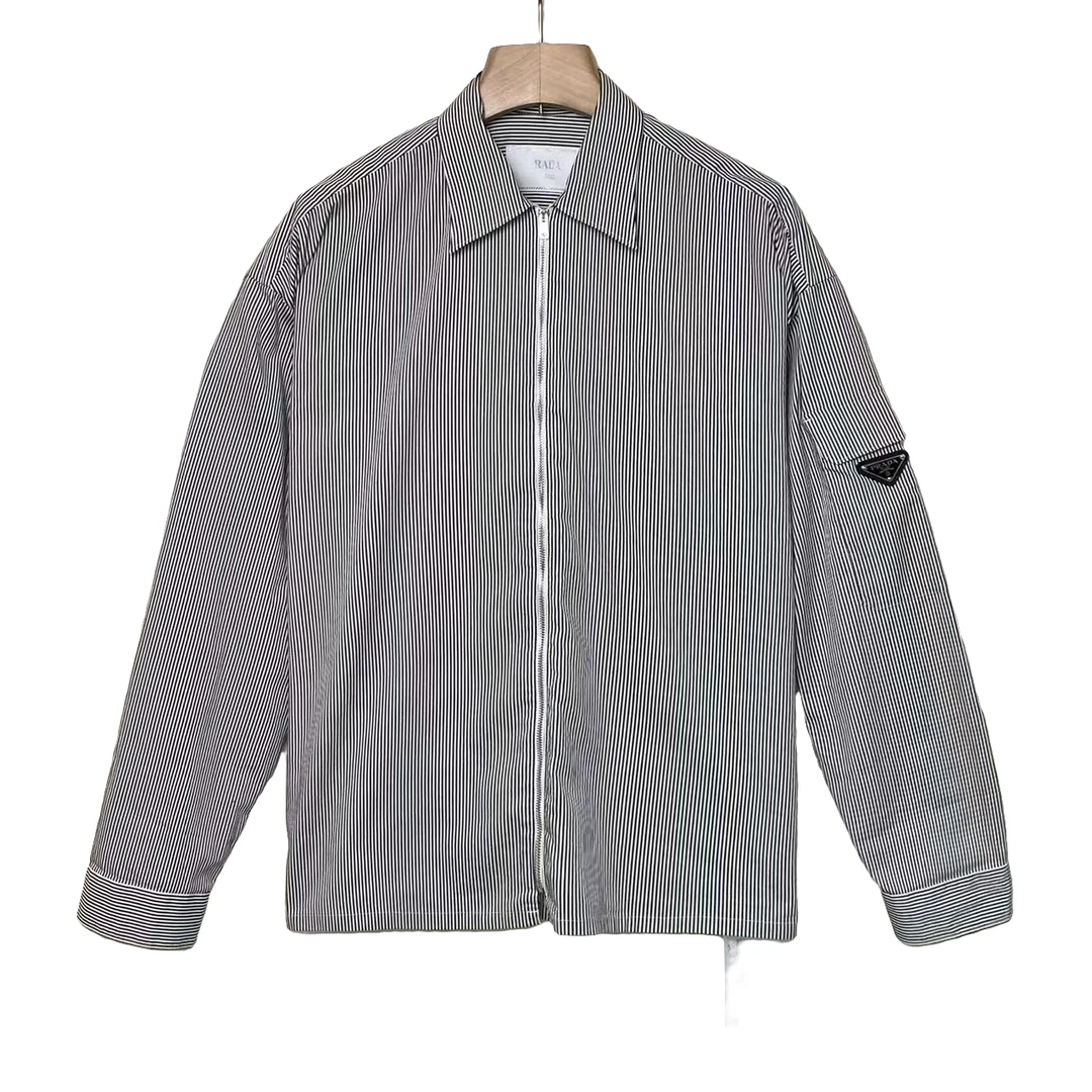 Prada/普拉达 休闲 条纹 金属三角标 外套/S码/95+新/XG-Y18886