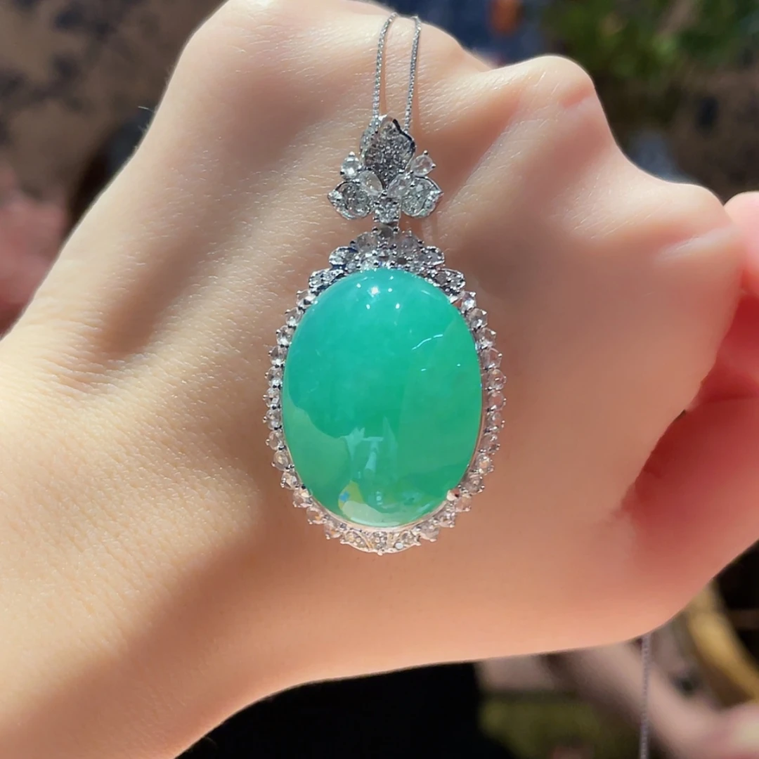 【闪购商品】翡翠吊坠(赠链)18K金镶嵌吊坠