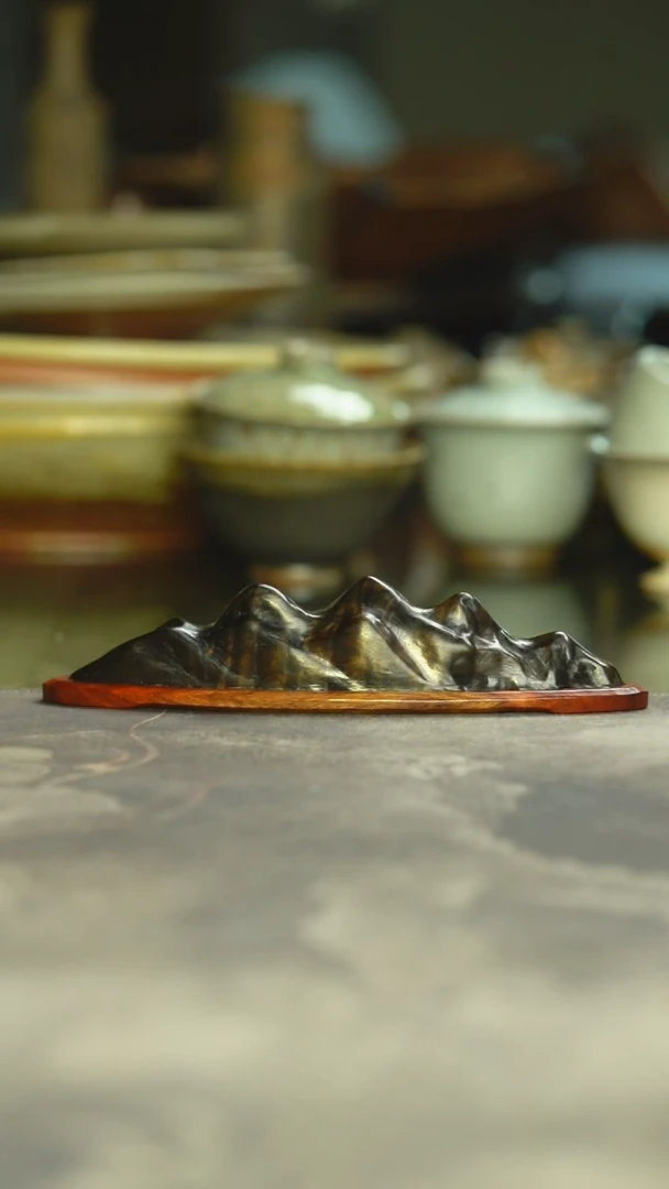 【闪购商品】金丝楠木雕052阴沉料精工山峦笔架山