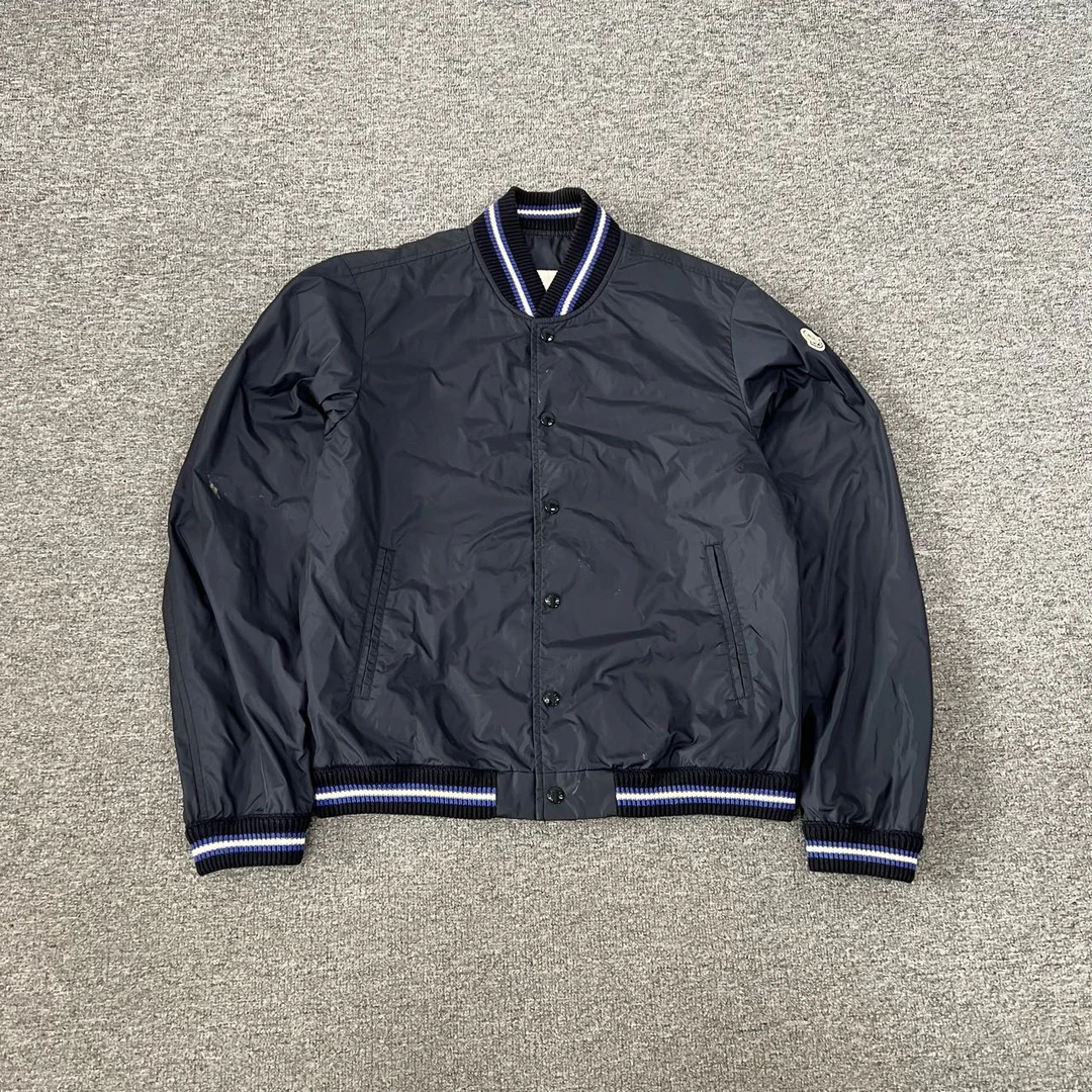 Moncler蒙口 侧logo 尼龙拉链夹克外套 3码 99新
