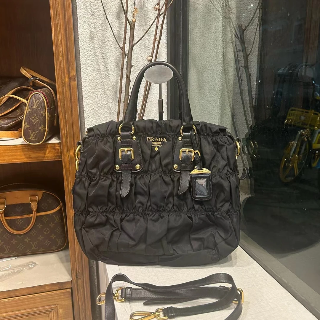 95新 Prada/普拉达 高菲系列褶皱包手提斜挎包