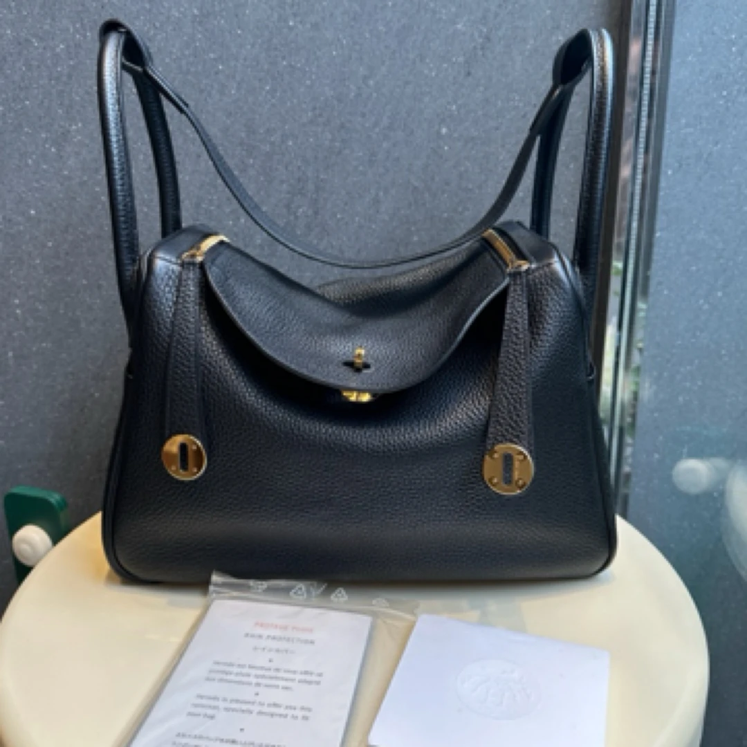 99新 Hermes/爱马仕 Lindy 30 黑金 D刻 附雨衣、册子
