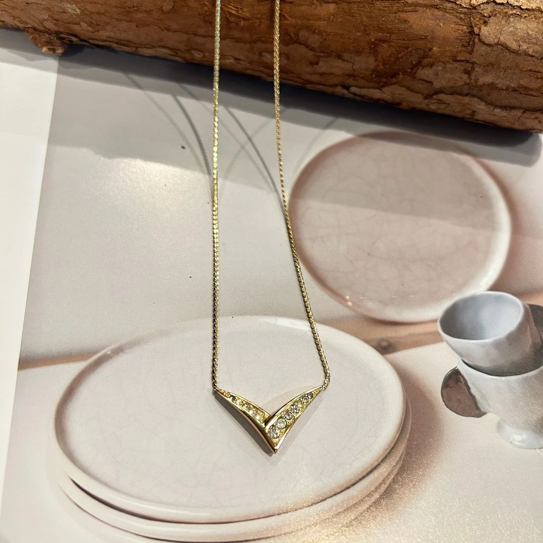 95新 DIOR/迪奥 中古V型项链