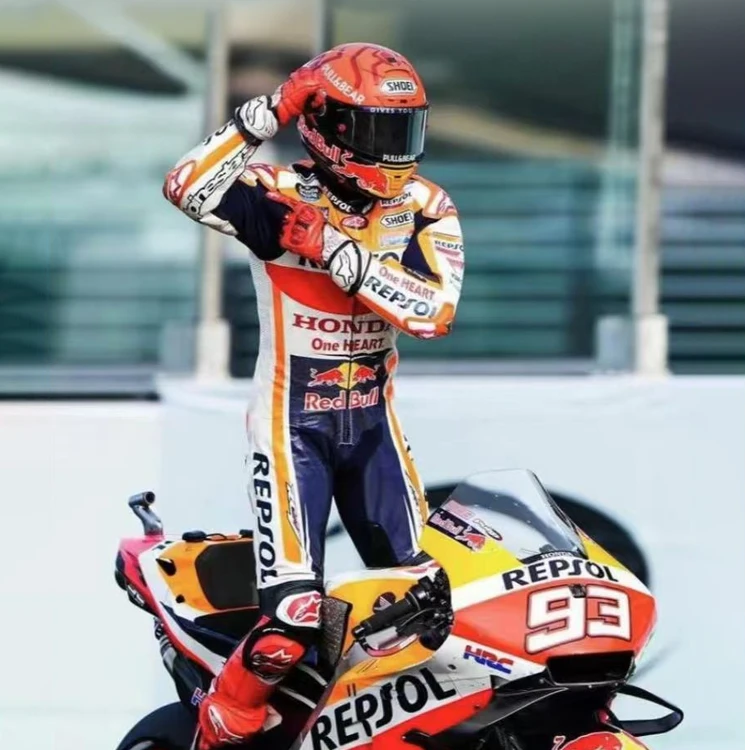 【伟业特价】不定时头盔商品相机记录仪护膝鞋子手套骑行服头盔