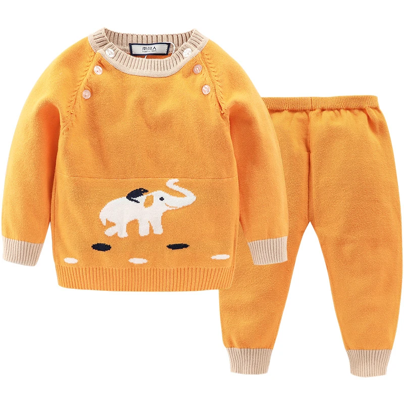 婴儿针织毛衣套装