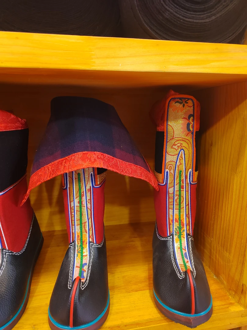 藏式传统靴子手工