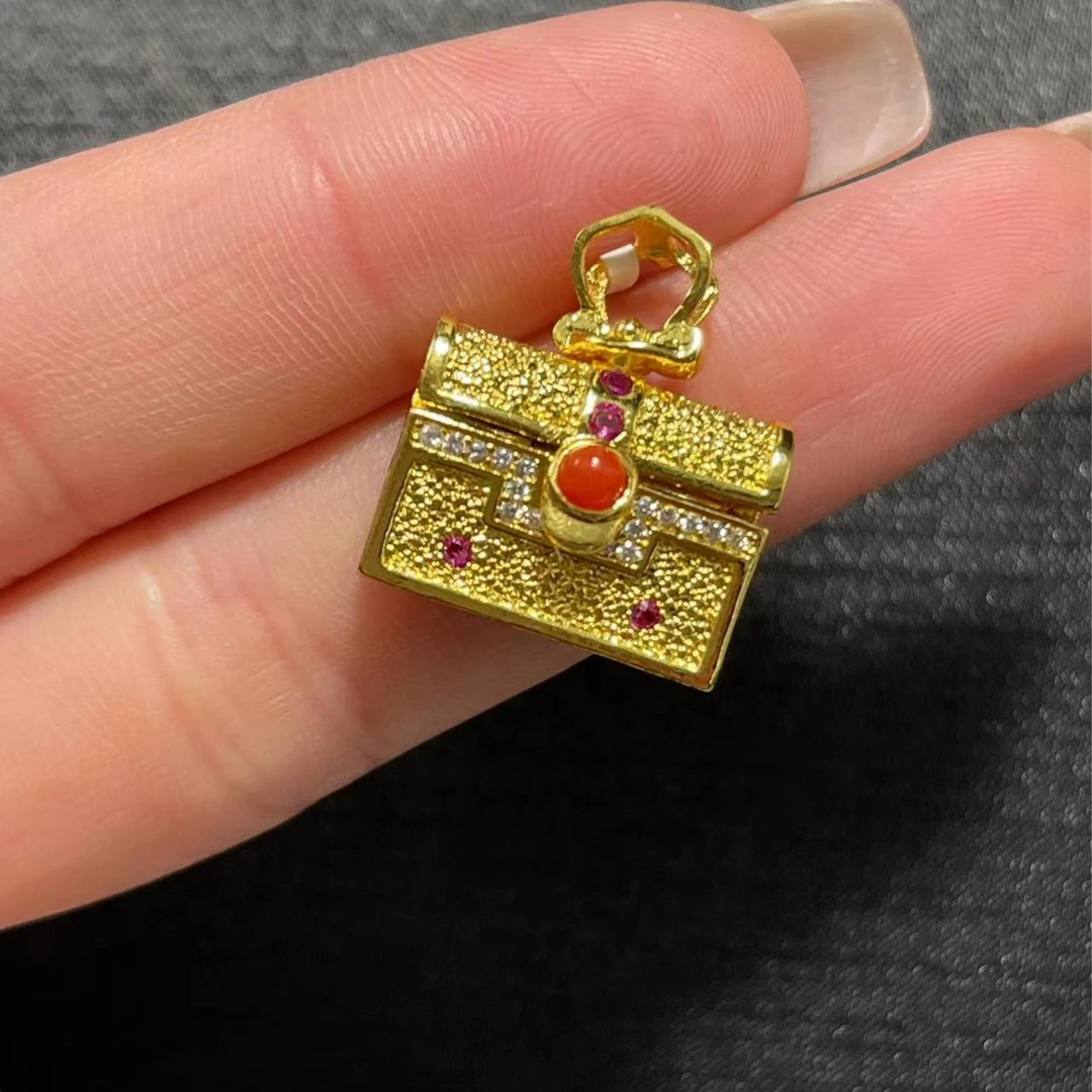 九福晶典 南红方包吊坠 XLF1160