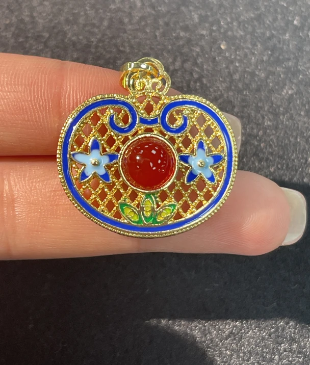 南红珐琅彩平安锁吊坠KKZB003