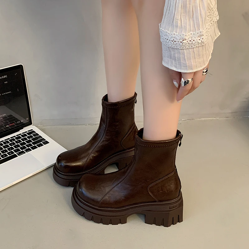 厚底增高小个子马丁靴女春秋单靴2024新款复古软皮瘦瘦靴粗跟短靴