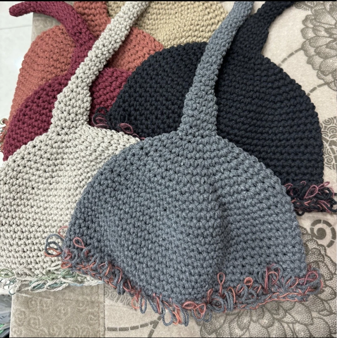 手工编织彩色流苏小辫子帽