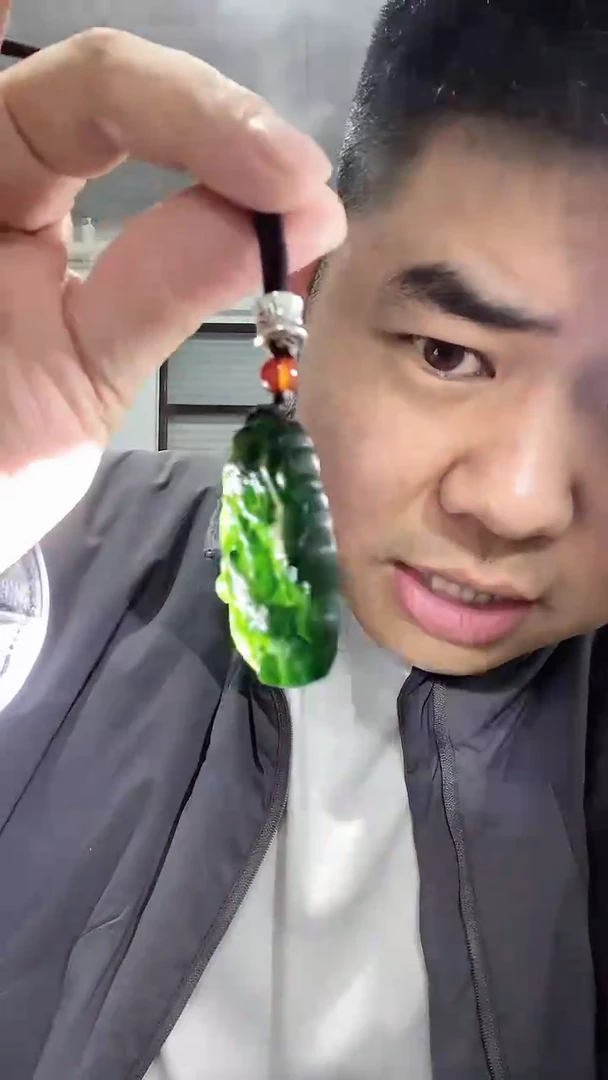 【闪购商品】蛇纹石玉颈饰未镶嵌吊坠多样性发货其中发一