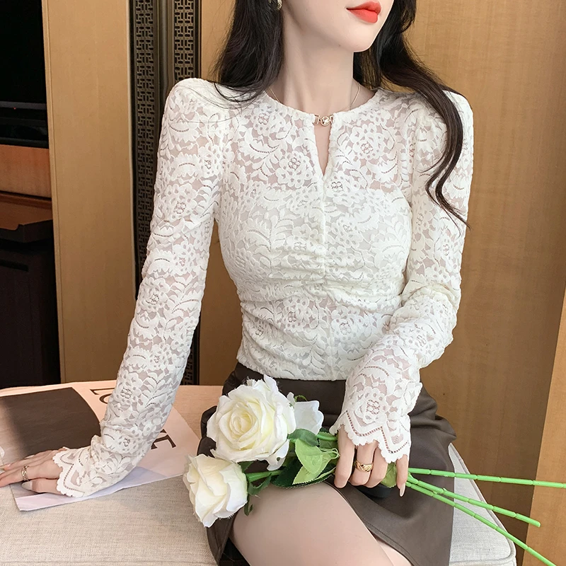 法式小香风气质修身洋气上衣性感长袖蕾丝皱褶时尚白色打底衫女秋