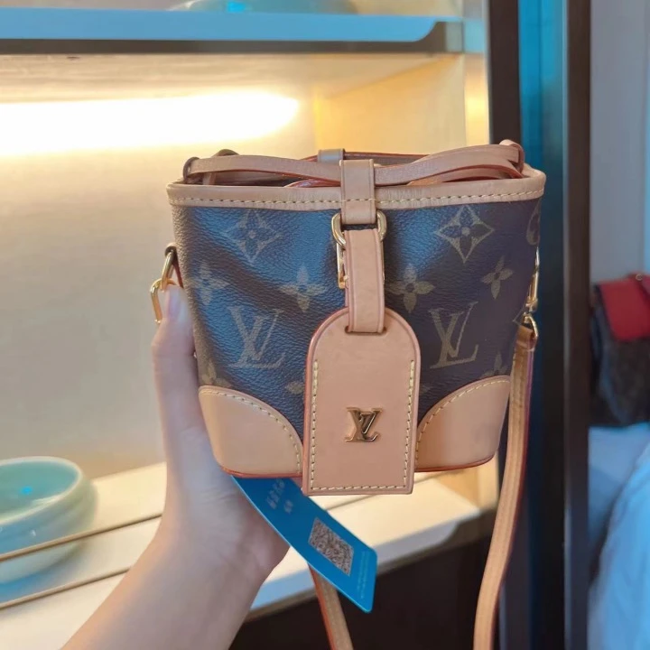 95新 LouisVuitton/路易威登 【文子姐专属】ey/D1385/lv 单肩包
