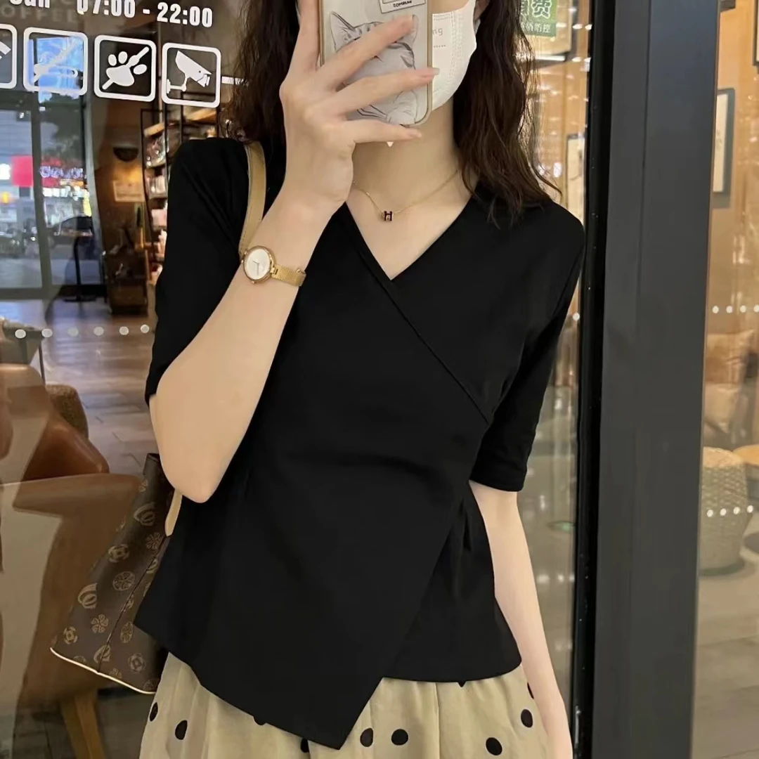 不规则t恤女春夏新款修身设计感小众交叉V领打底上衣