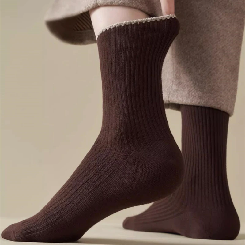 美拉德网红潮流新款中筒袜女春秋吸汗防臭透气纯色简约百搭运动风