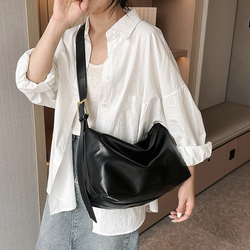 斜挎包包女大容量女士新款单肩通勤托特包女士休闲高级感2023挎包