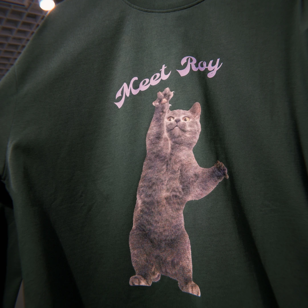 meet roy人宠关系潮牌 绿色小猫长袖tee