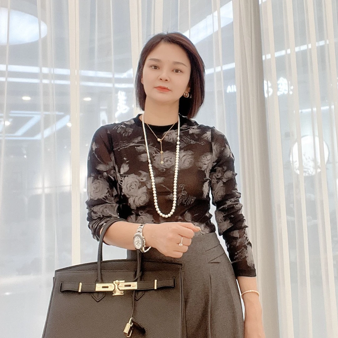 ZM2024设计复古优雅浪漫花朵小衫（86021）