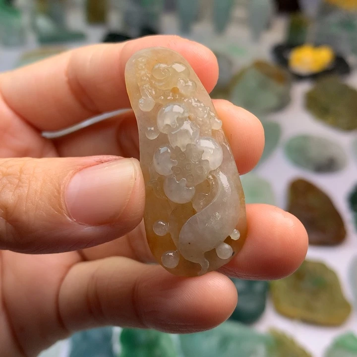 定制翡翠未镶嵌翡翠