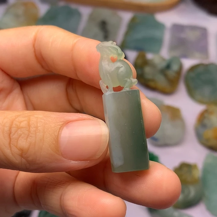 定制翡翠未镶嵌翡翠