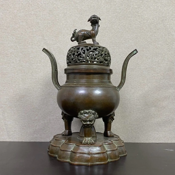 纯铜仿古苏工精铸朝冠耳三足炉熏香炉带底座