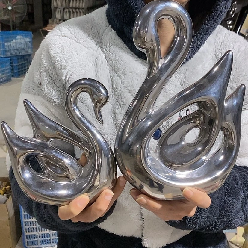 【闪购商品】陶瓷摆件电镀银情侣天鹅