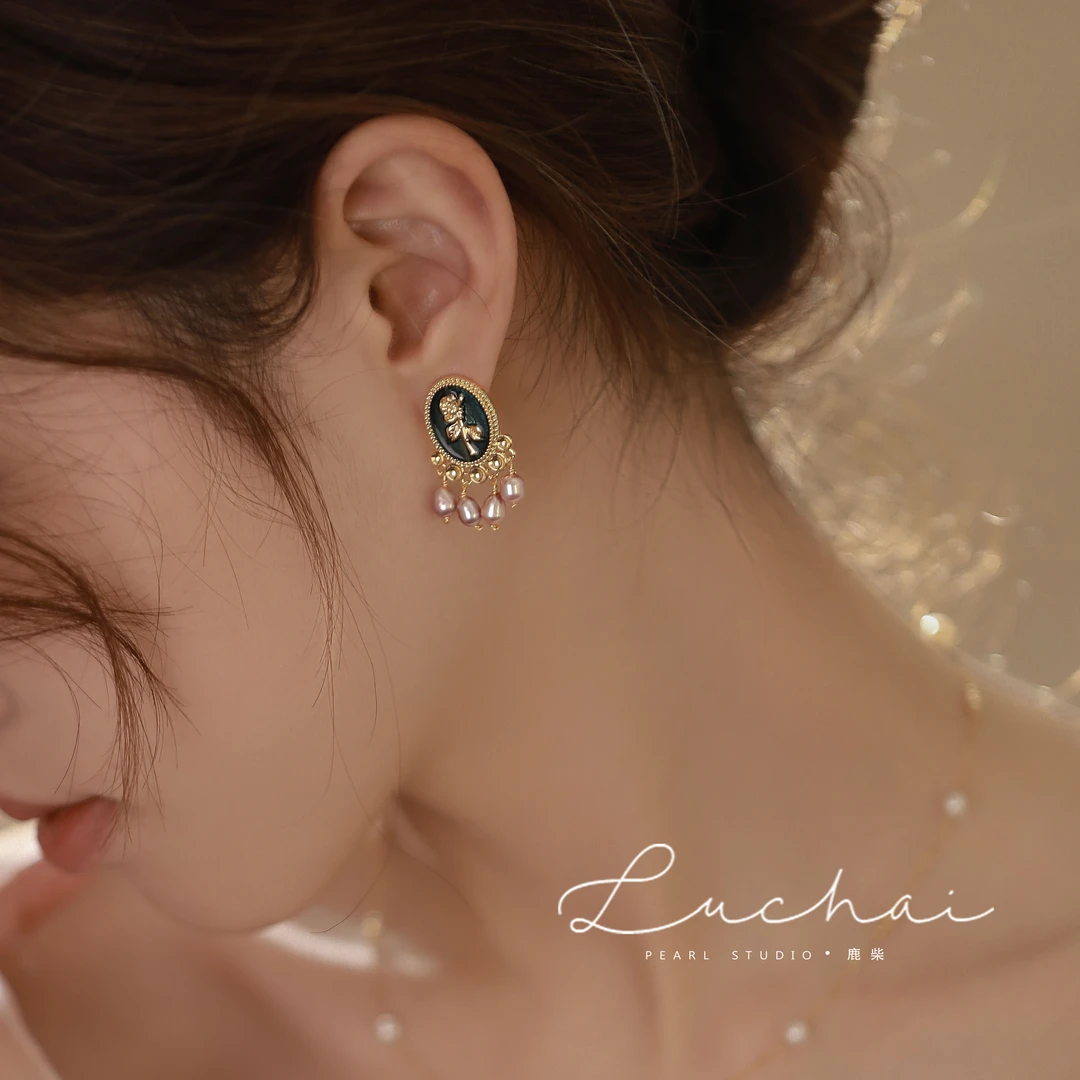 玫瑰圆牌珍珠流苏耳钉气质轻奢时尚复古法式小众流苏耳环宫廷风