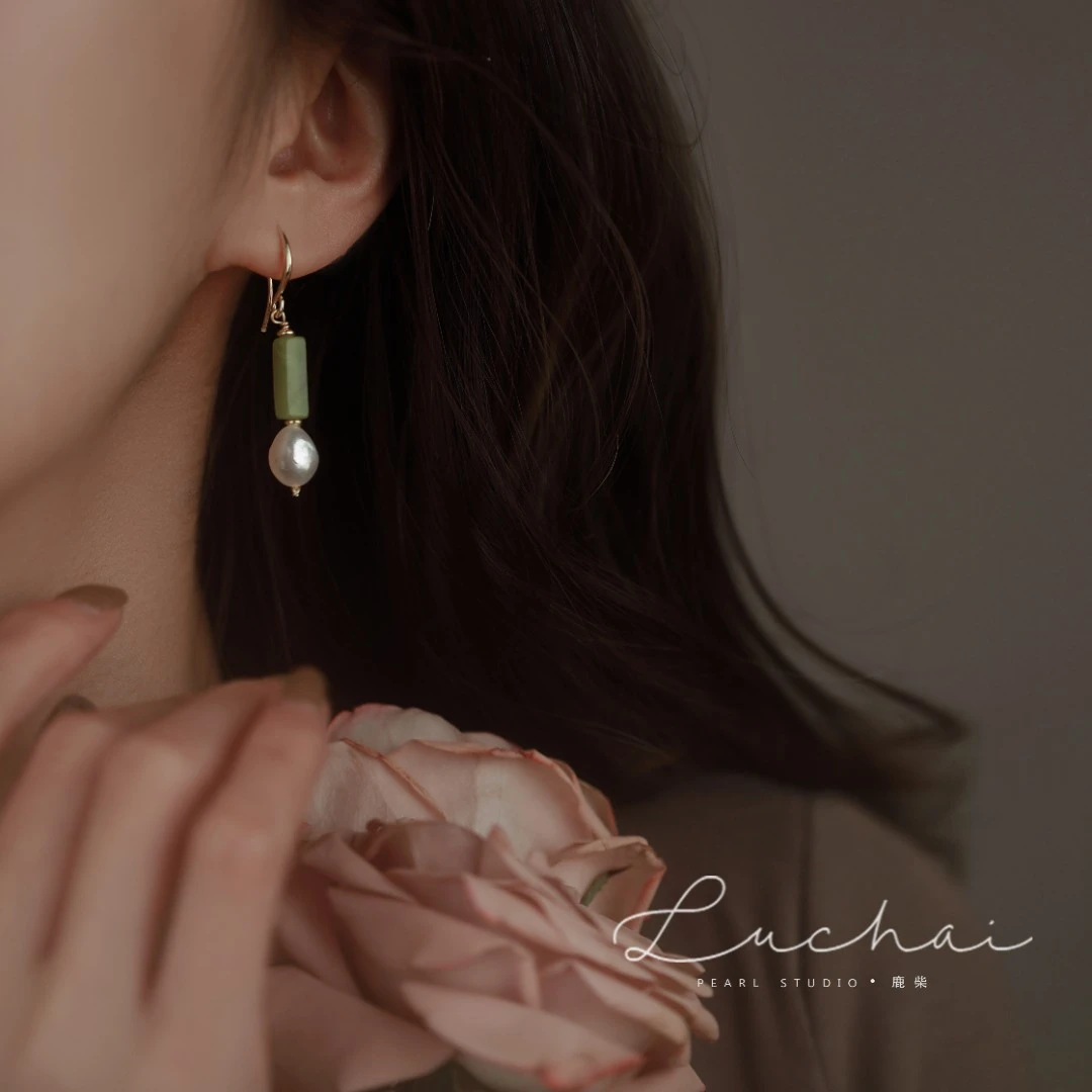 绿色方条珍珠耳环复古法式小众轻奢复古百搭耳钉精致手作时尚古风