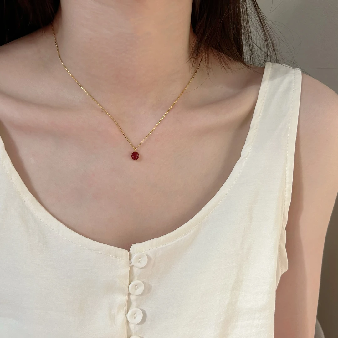 钛钢项链 8661双面圆形小红豆背面雕刻锁骨链轻奢百搭简约不掉色