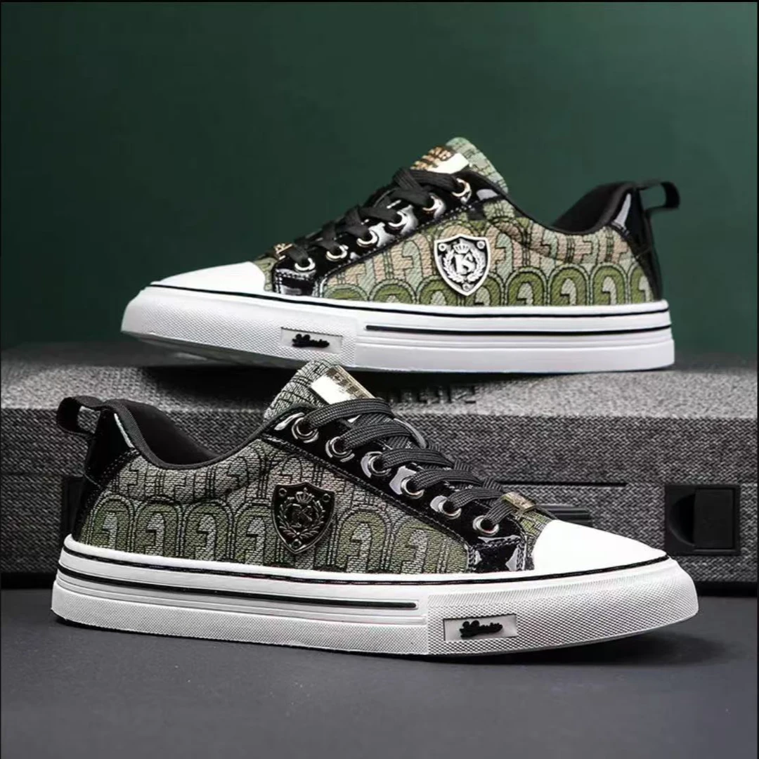 春夏季男士断码鞋手工刺绣款百搭男士经典时尚KQ6379黑绿