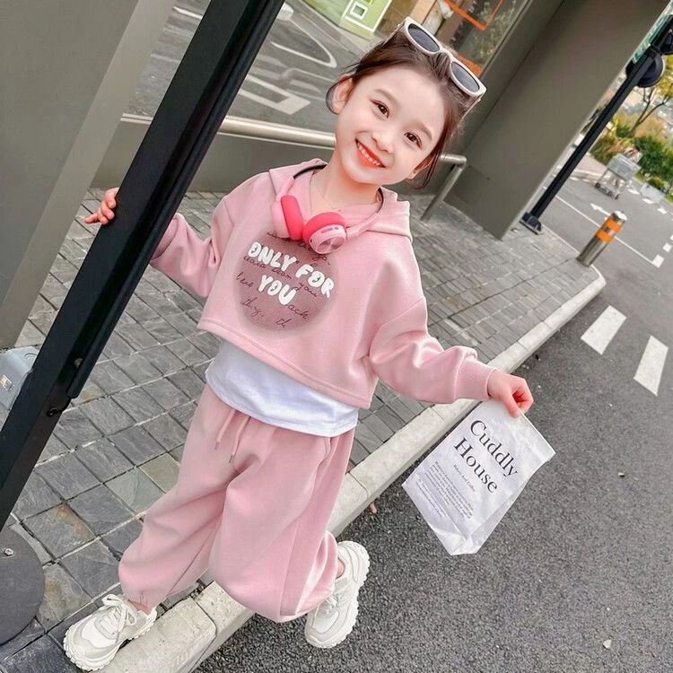 【闪闪亮亮】儿童春装套装洋气休闲炸街连帽卫衣套装宝宝时髦三件