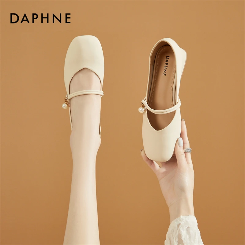 达芙妮仙女鞋温柔配裙子单鞋女浅口2025新款白色百搭春秋玛丽珍鞋