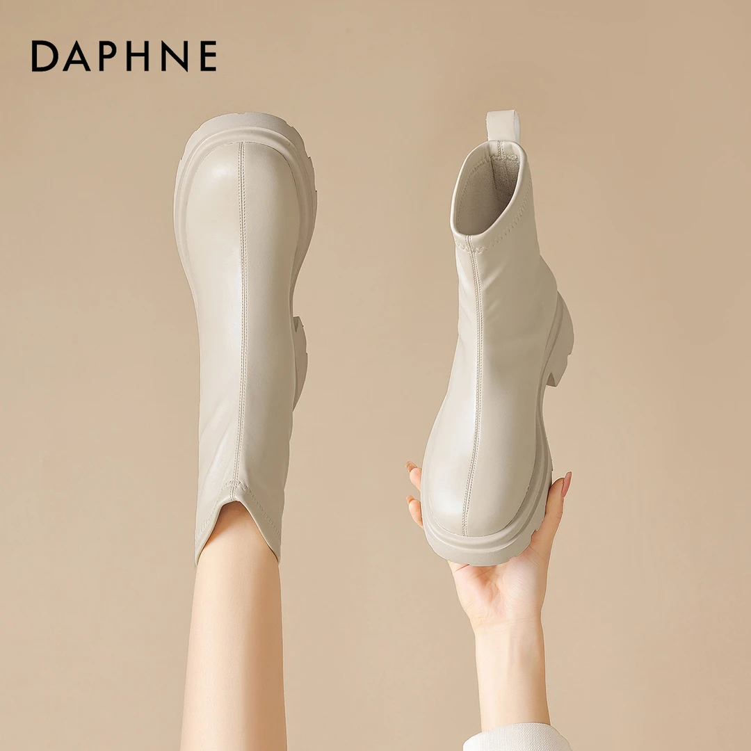 达芙妮厚底白色马丁靴女款时尚新款秋冬靴子瘦瘦靴切尔西春秋短靴