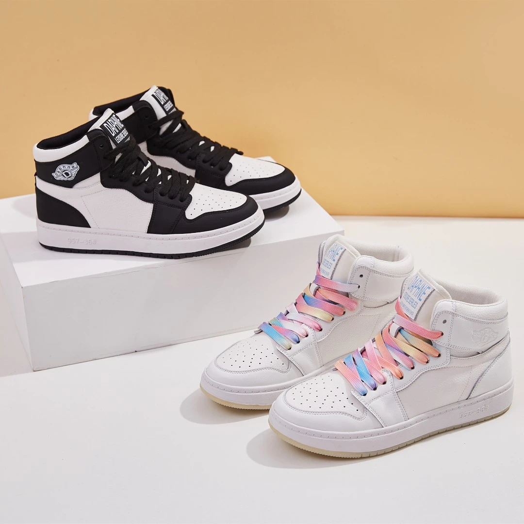 达芙妮高帮鞋女士2024新款爆款经典黑白熊猫鞋aj运动春季时尚板鞋