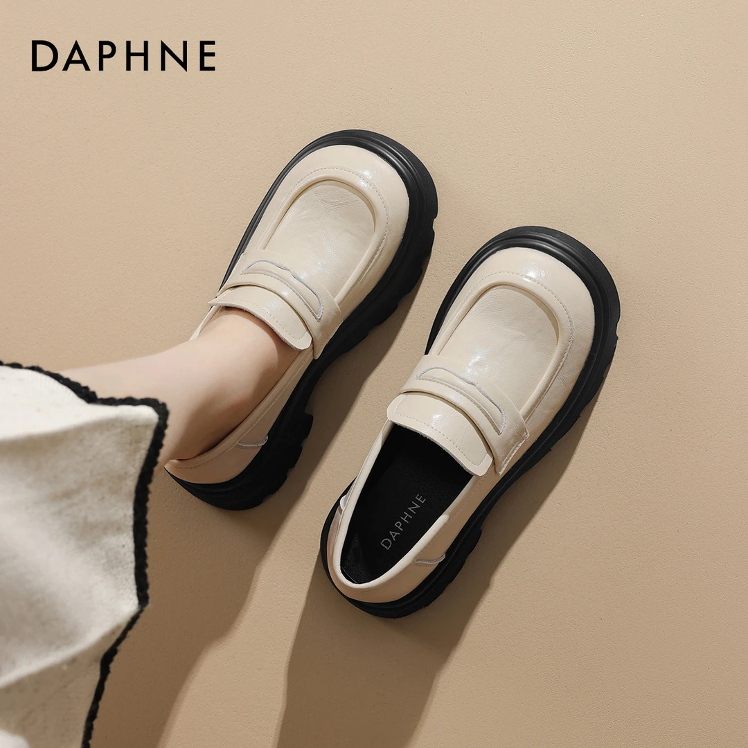 达芙妮新款乐福鞋女气质单鞋尖头渔夫秋季小香风软底浅口小众厚底