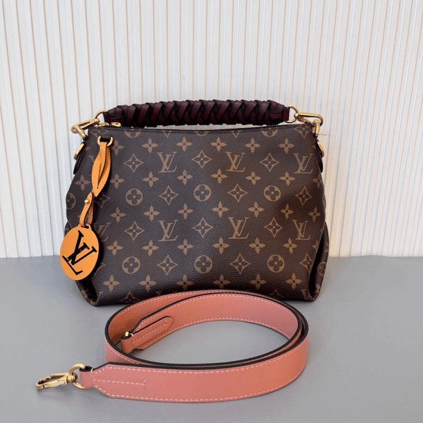 99新 包不多先生 琅迪 Lv beaubourg hobo 公价20000 lves686