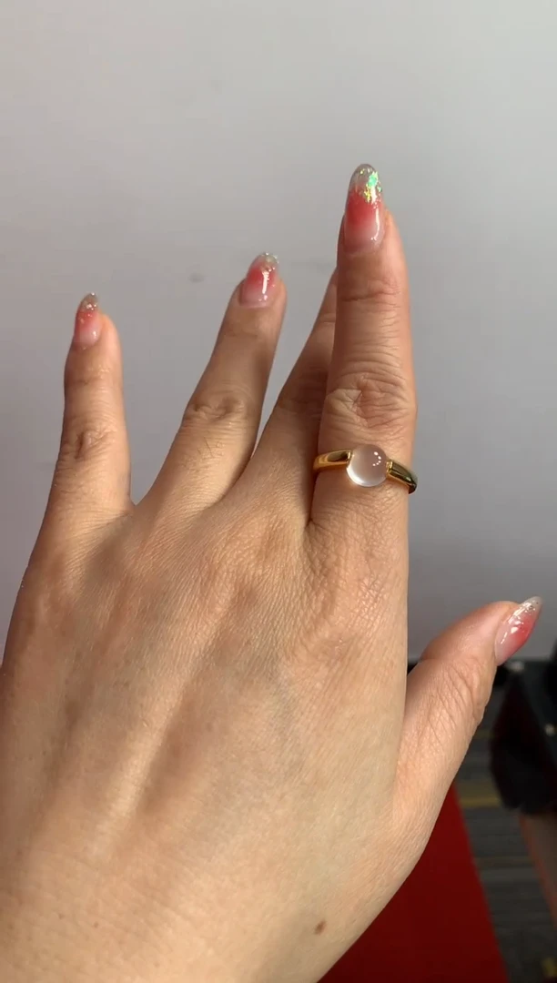 【闪购商品】石英质玉戒指/指环合金戒指一件