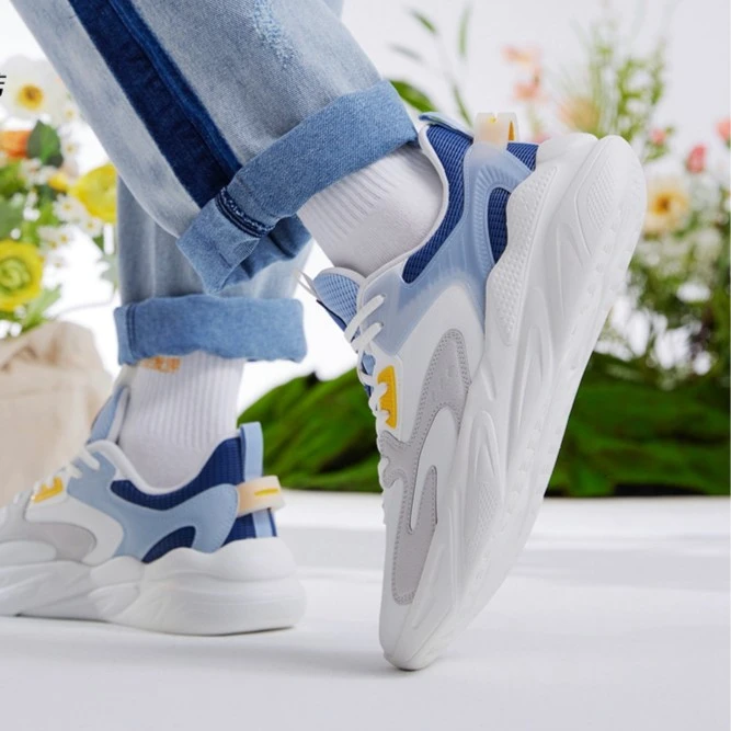 特步男鞋2023夏季轻便透气软底休闲鞋简约百搭潮流鞋878319320034