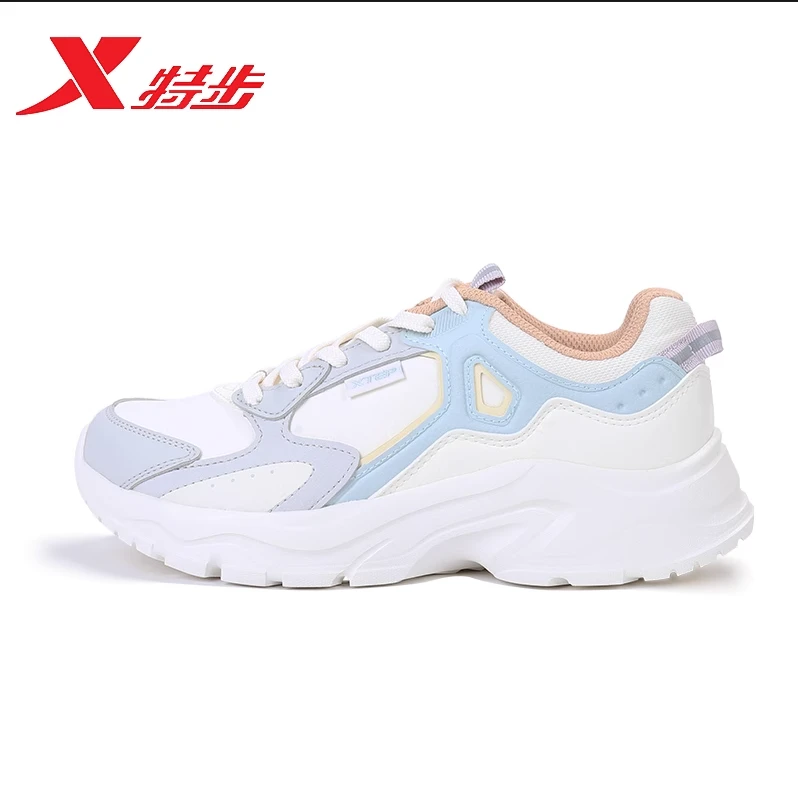 特步休闲运动鞋女2024春季新款潮流低帮革面休闲鞋子976118320001