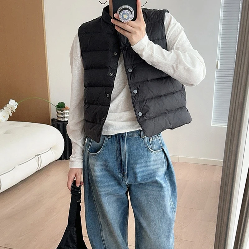 【现货+运费险】软糯舒适时尚休闲短款90鹅绒小立领羽绒马甲上衣女