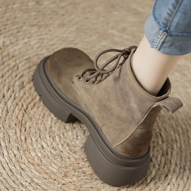 欧货牛皮马丁靴女2024新款英伦风松糕厚底机车短靴复古大头工装靴