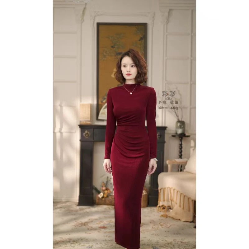 彩彩家【温莎之约】复古气质设计感显瘦遮肉高级优雅修身连衣裙